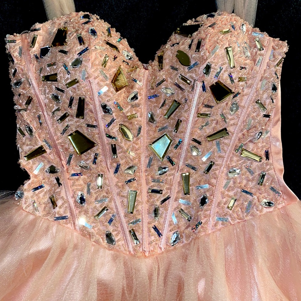 LIFHT PINK PROM DRESS WIRH CROSS TIE AT BACK.